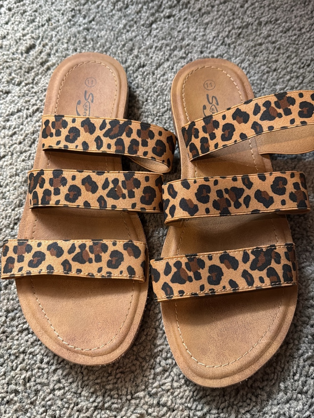 Leopard Print Triple-Strap Slide Sandals - Tan/Black